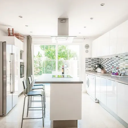 Costanera In Villa *