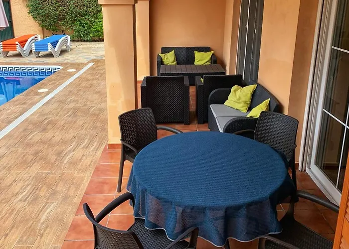 Villa Costanera In Marbella